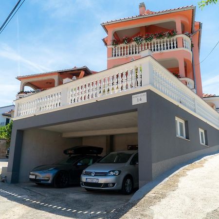 טיסנו Apartments Zubcic מראה חיצוני תמונה