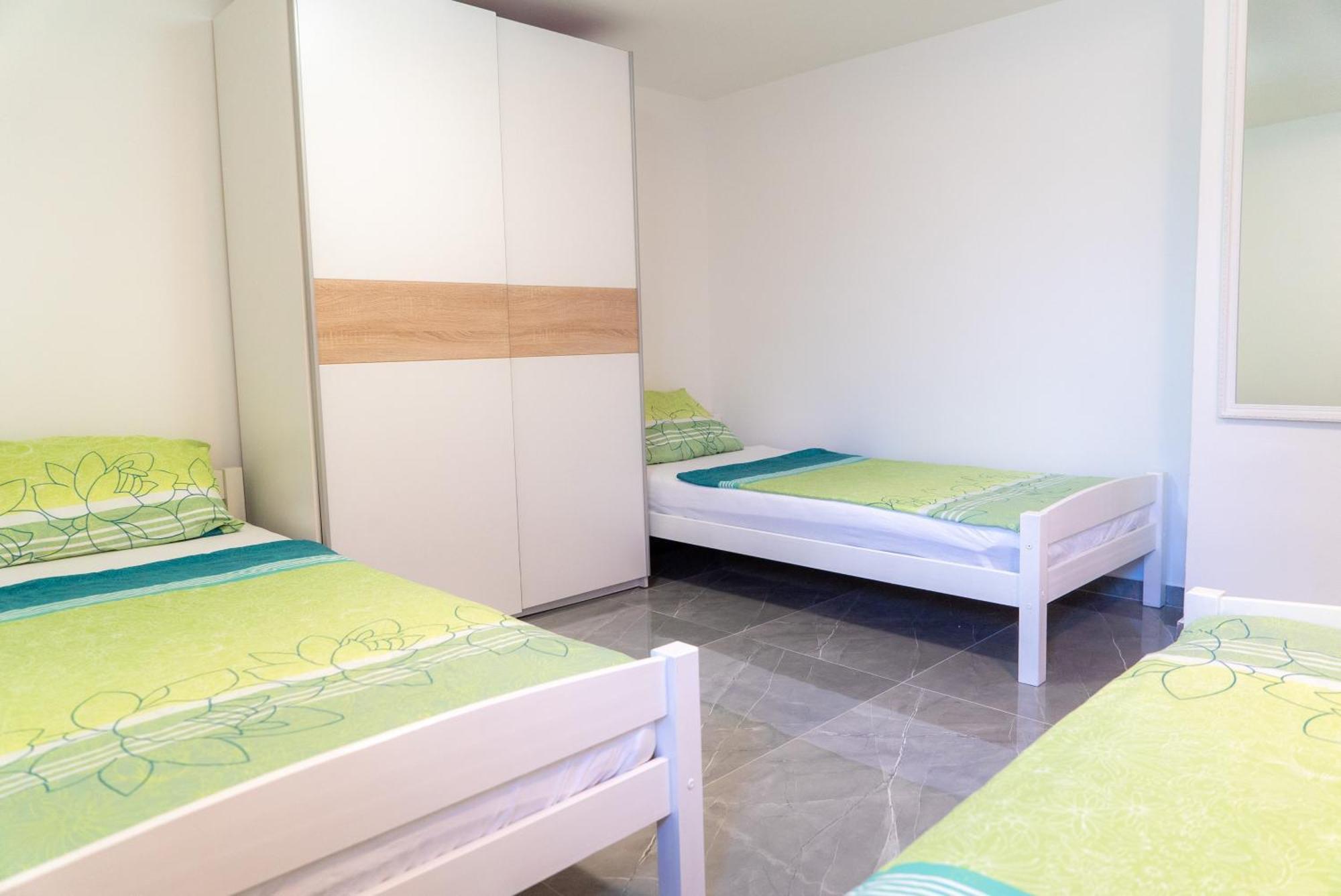 טיסנו Apartments Zubcic מראה חיצוני תמונה